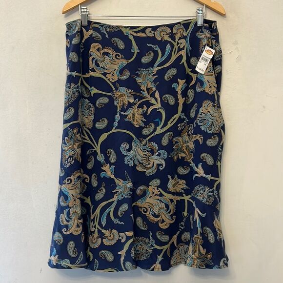 Talbots Dresses & Skirts - Talbots blue paisley floral silk skirt Size 16 New